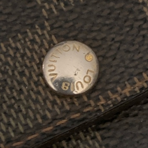 Louis Vuitton Damier Ebene Multicles 6-Key Holder with dust bag - Picture 8 of 8